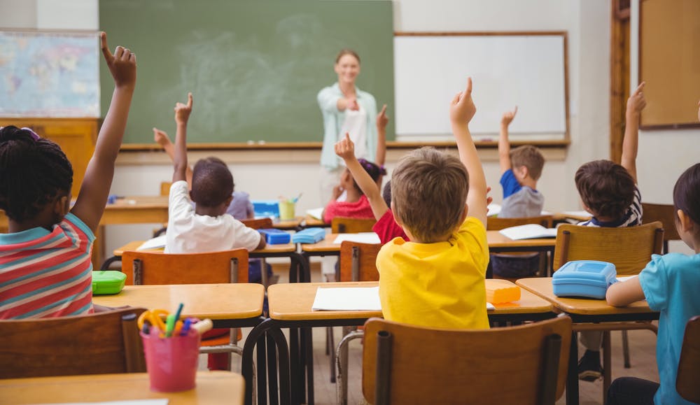 Pupitres escolares metálicos para licitación Edumovil