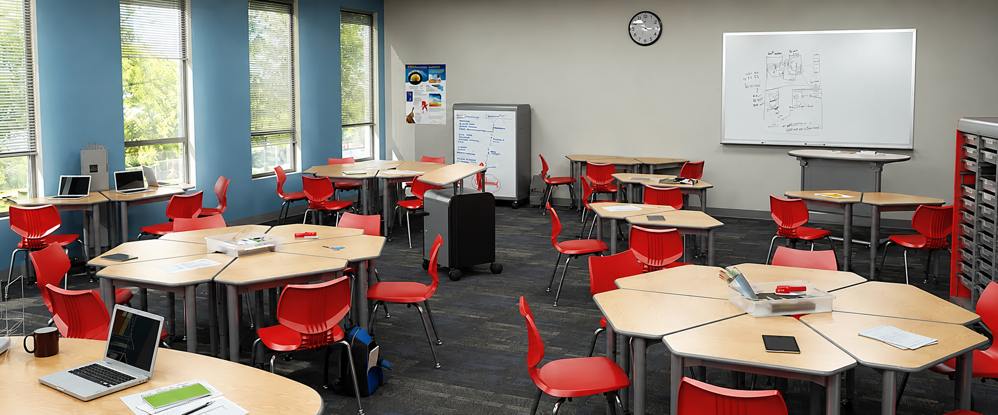 Aula equipada con mobiliario escolar Edumobil